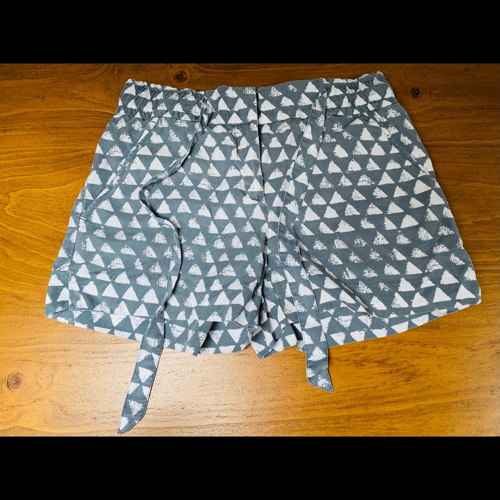 Teal size 0 LOFT shorts with tie on front.
